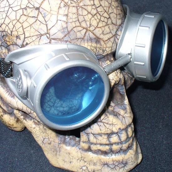Silver Apocalypse Goggles: Blue Lenses