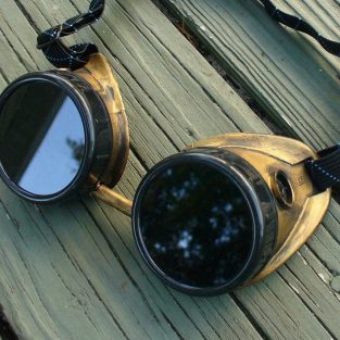 Brass & Black Goggles: Dark Lenses
