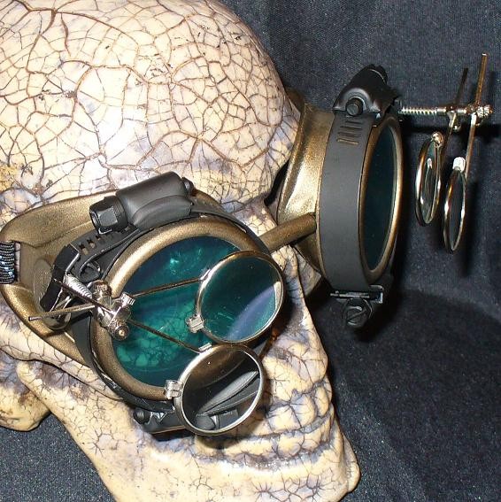 Shiny Gold Apocalypse Goggles: Blue Lenses & Double Eye Loupe