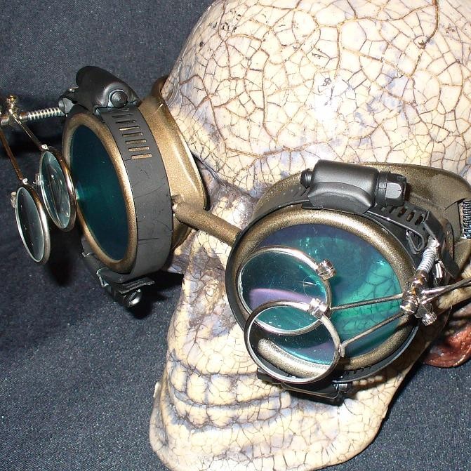 Shiny Gold Apocalypse Goggles: Blue Lenses & Double Eye Loupe