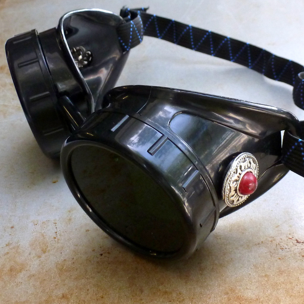 Black Goggles: Dark Lenses w/ Red Turquoise Side Pieces