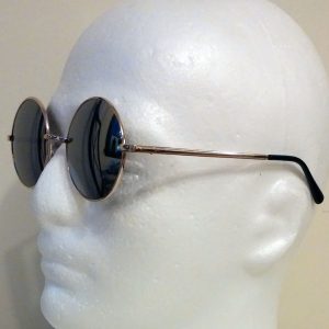 silver mirrored lenses with silver toned frame & black temple covers