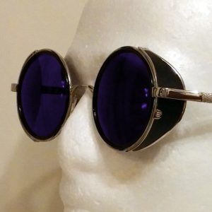 Blue sunglasses with side shades